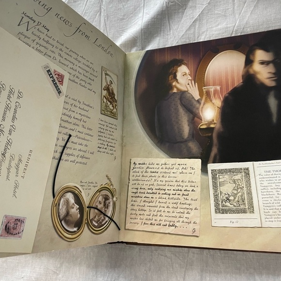 Vampyre: The Terrifying Lost Journal of Dr. Cornelius Van Helsing - Picture 8 of 10